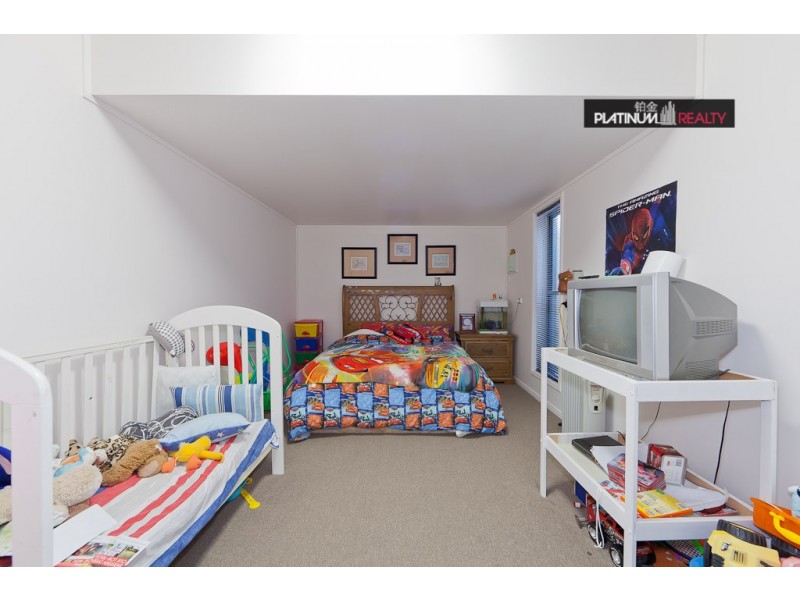 Carrara QLD 4211