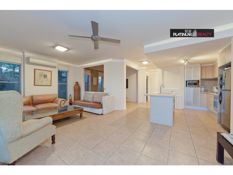 Carrara QLD 4211