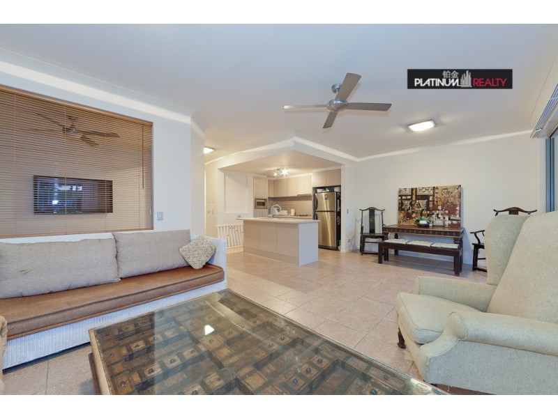 Carrara QLD 4211