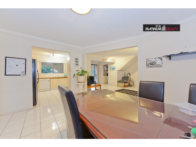 Broadbeach Waters QLD 4218