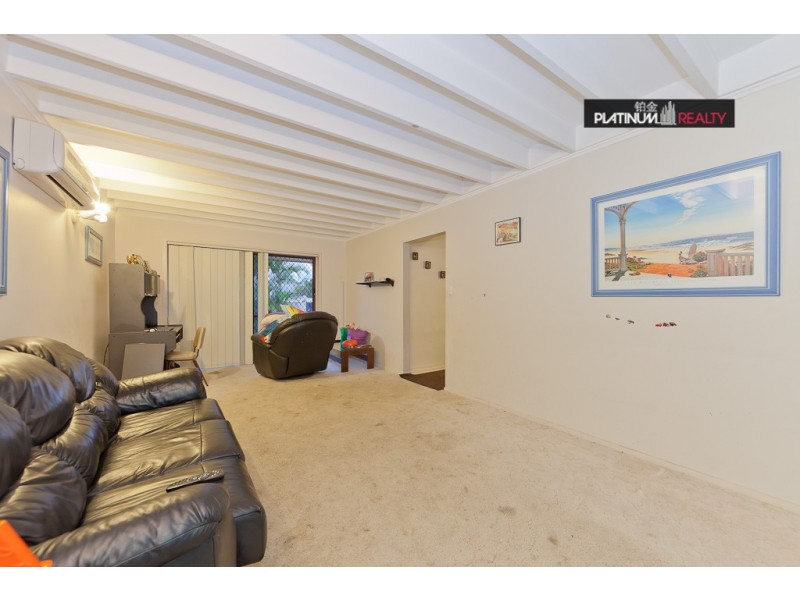 Broadbeach Waters QLD 4218