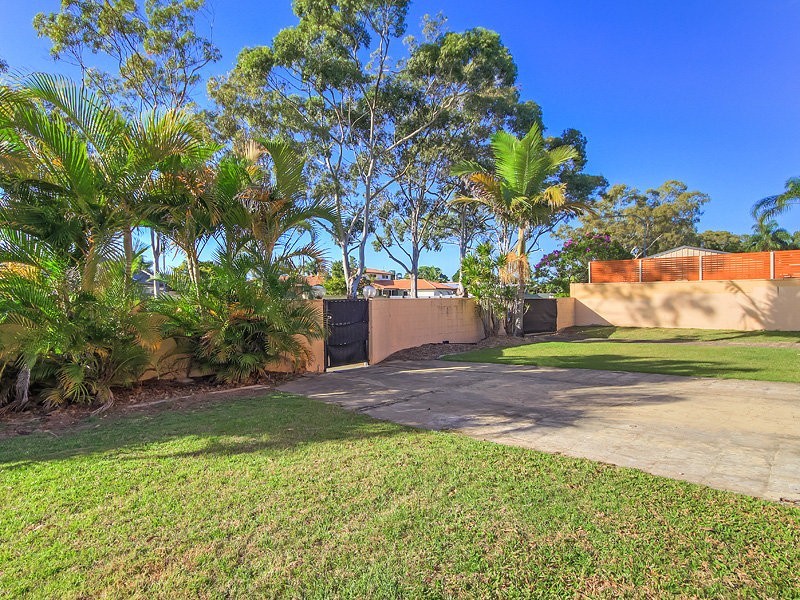 Broadbeach Waters QLD 4218
