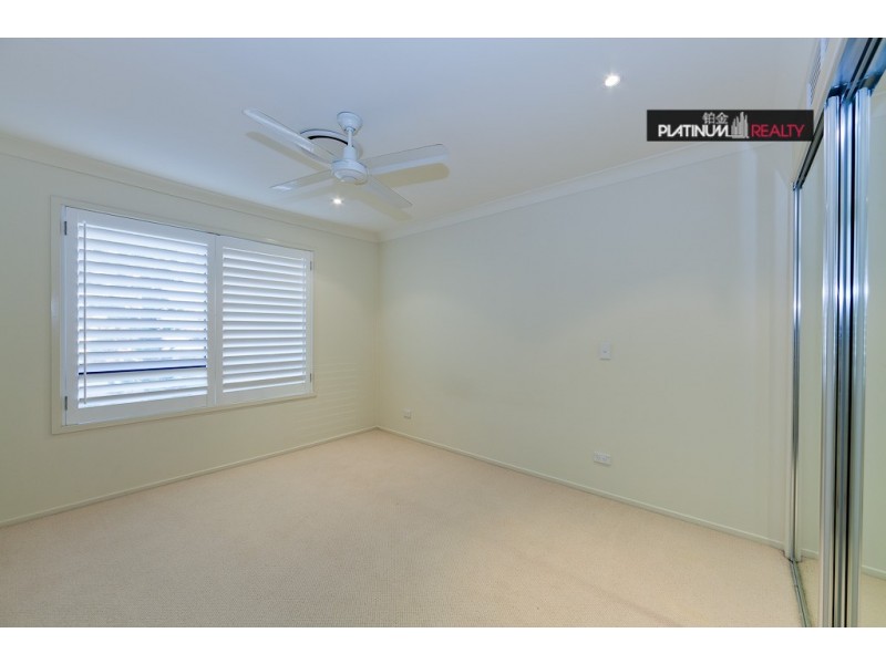 Broadbeach Waters QLD 4218