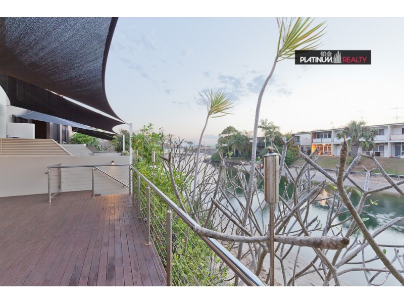 Broadbeach Waters QLD 4218