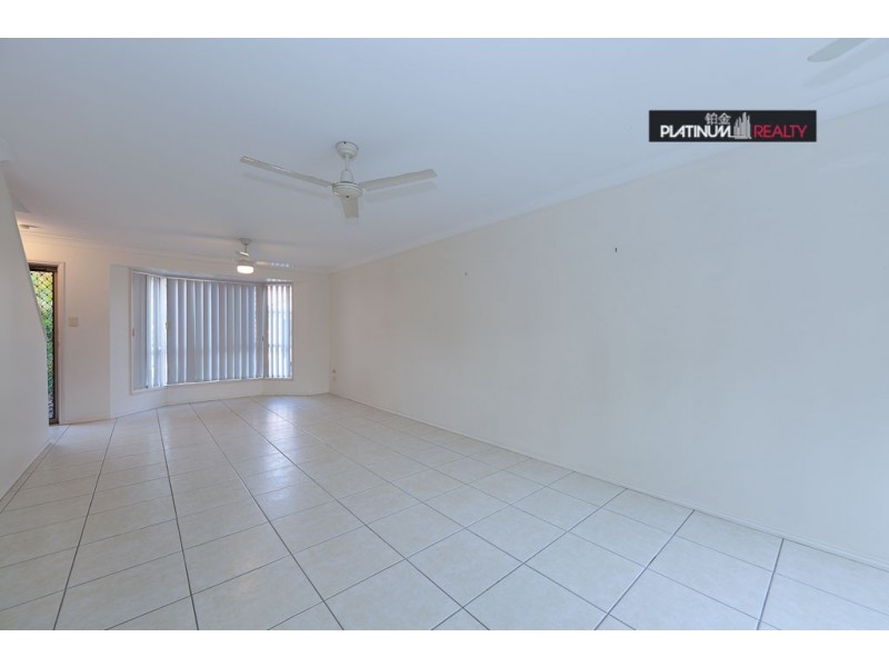 69/220 Christine Avenue, Burleigh Waters QLD 4220