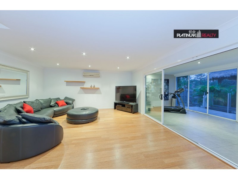 Broadbeach Waters QLD 4218