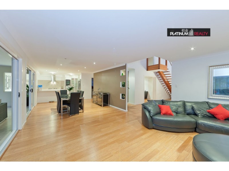 Broadbeach Waters QLD 4218