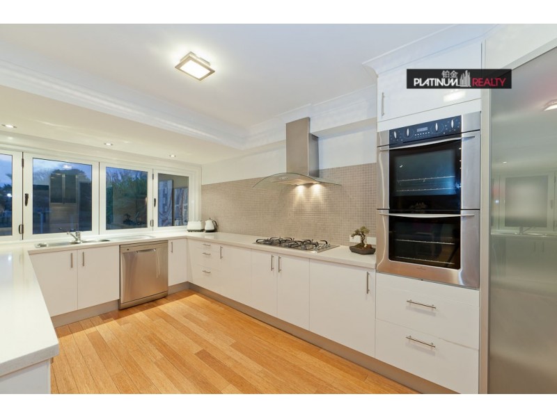 Broadbeach Waters QLD 4218