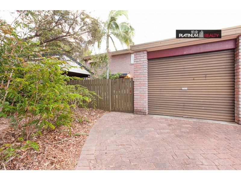 Labrador QLD 4215