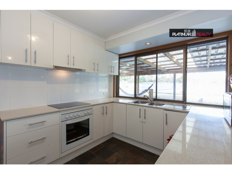 28 Careel Close, Helensvale QLD 4212