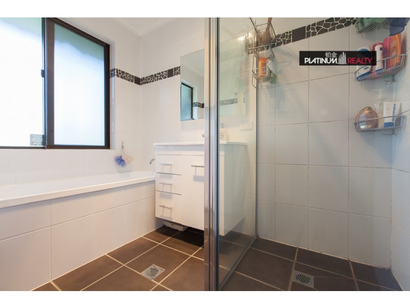 28 Careel Close, Helensvale QLD 4212