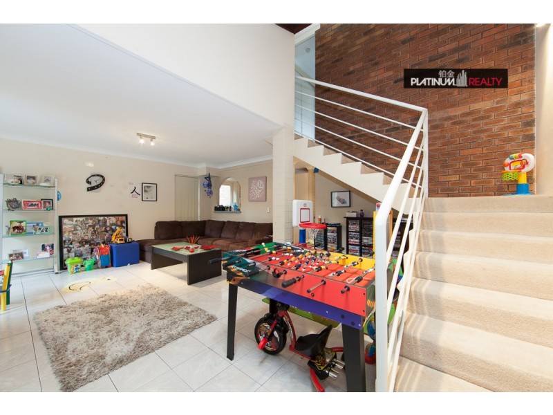 111 Salerno, Isle Of Capri QLD 4217