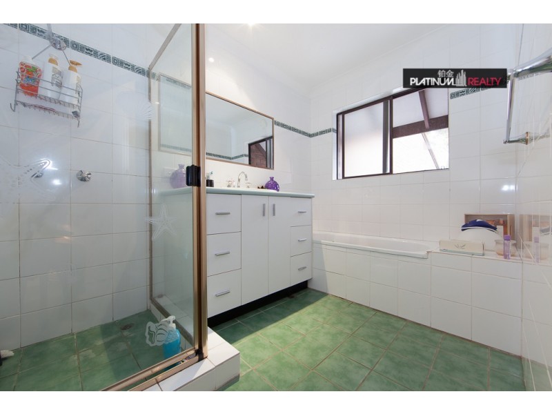 111 Salerno, Isle Of Capri QLD 4217