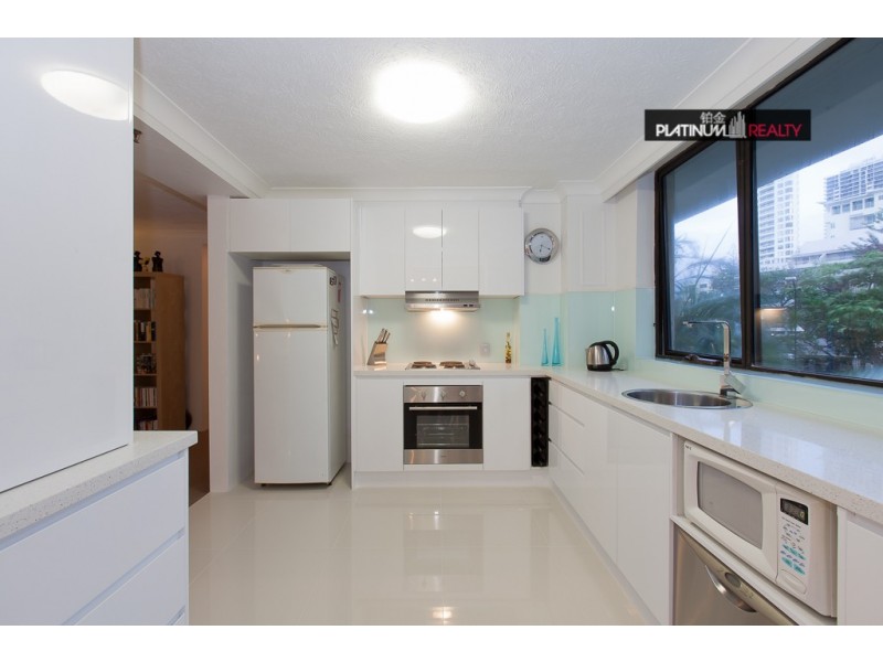 4 Thornton Street, Surfers Paradise QLD 4217