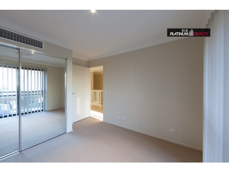 Broadbeach Waters QLD 4218