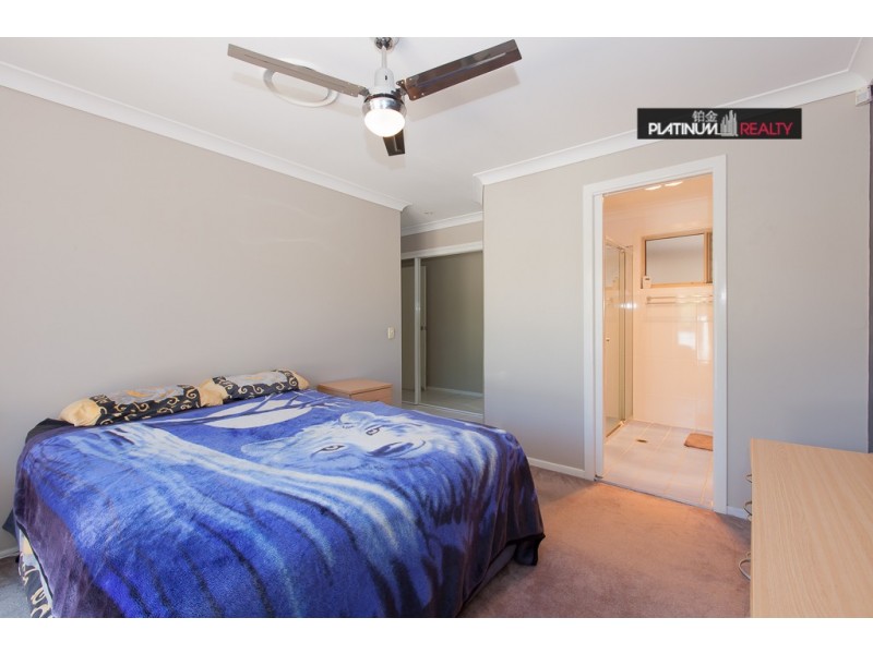 15 Summerwine Street, Burleigh Waters QLD 4220