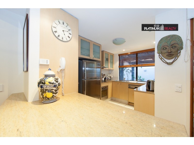 2-6 Peerless Avenue, Mermaid Beach QLD 4218