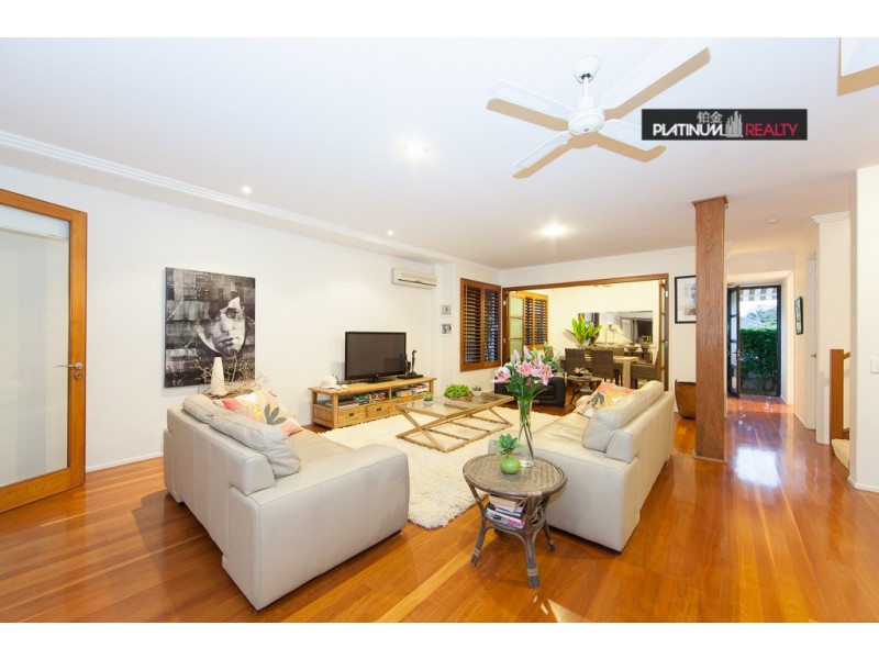2-6 Peerless Avenue, Mermaid Beach QLD 4218