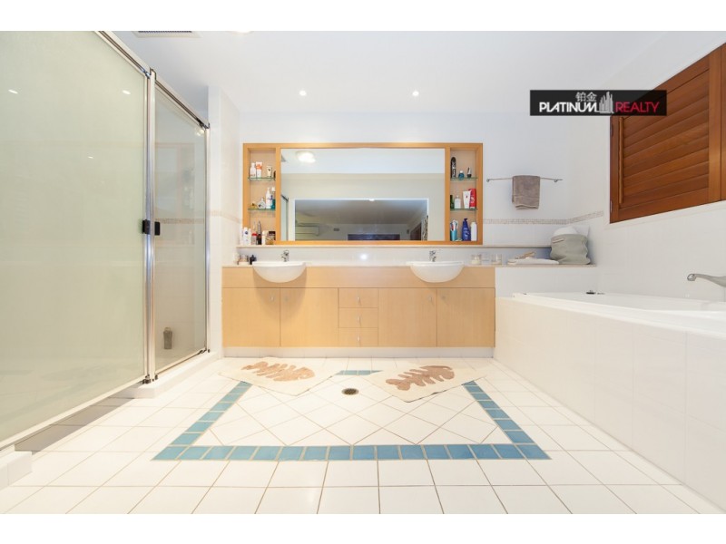 2-6 Peerless Avenue, Mermaid Beach QLD 4218