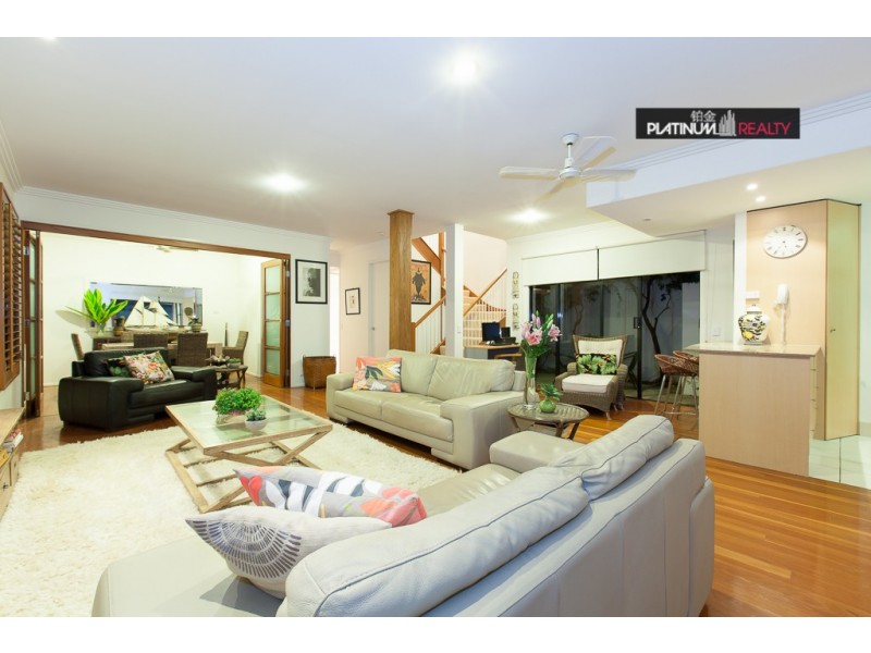 2-6 Peerless Avenue, Mermaid Beach QLD 4218