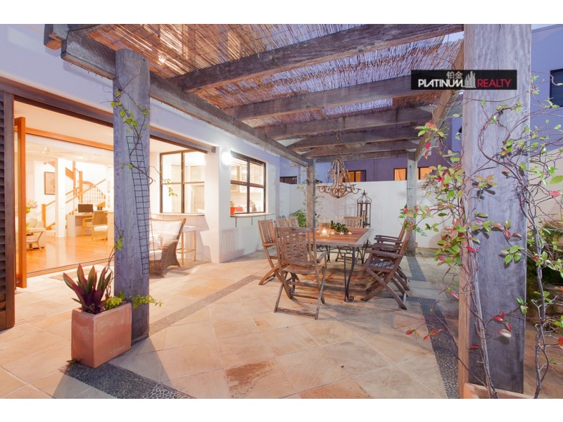 2-6 Peerless Avenue, Mermaid Beach QLD 4218