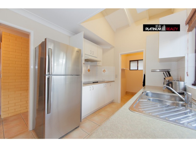 @/111 Salerno Street, Isle Of Capri QLD 4217