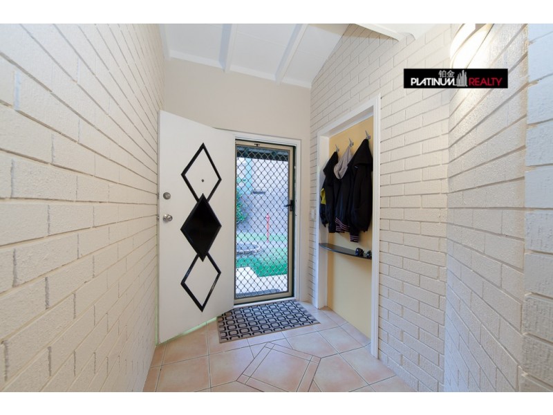 @/111 Salerno Street, Isle Of Capri QLD 4217