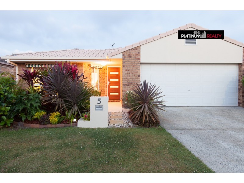 5 Summerwine Street, Burleigh Waters QLD 4220