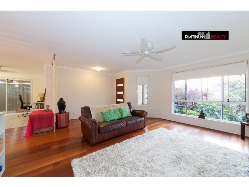 5 Summerwine Street, Burleigh Waters QLD 4220
