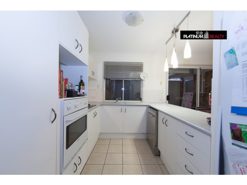 5 Summerwine Street, Burleigh Waters QLD 4220