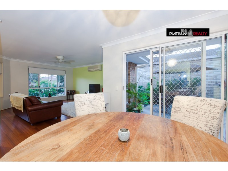 5 Summerwine Street, Burleigh Waters QLD 4220