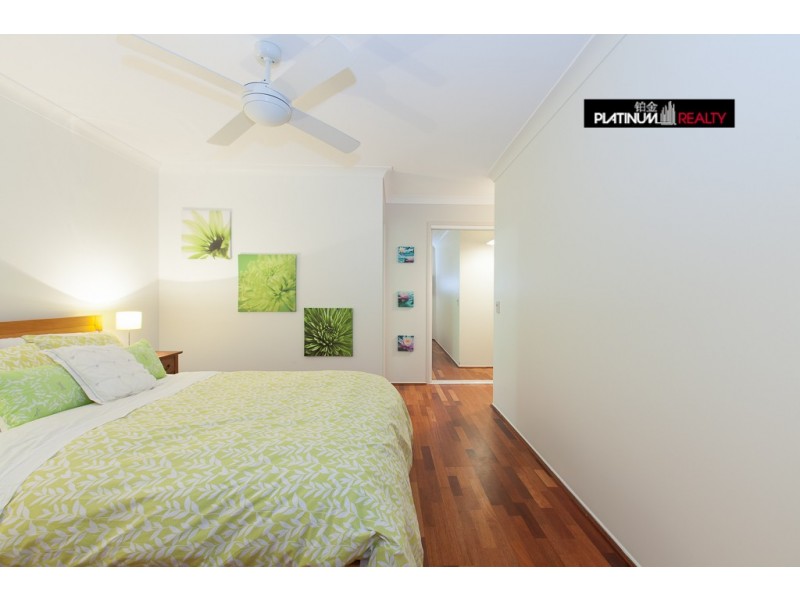 5 Summerwine Street, Burleigh Waters QLD 4220