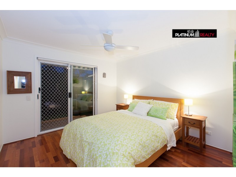 5 Summerwine Street, Burleigh Waters QLD 4220