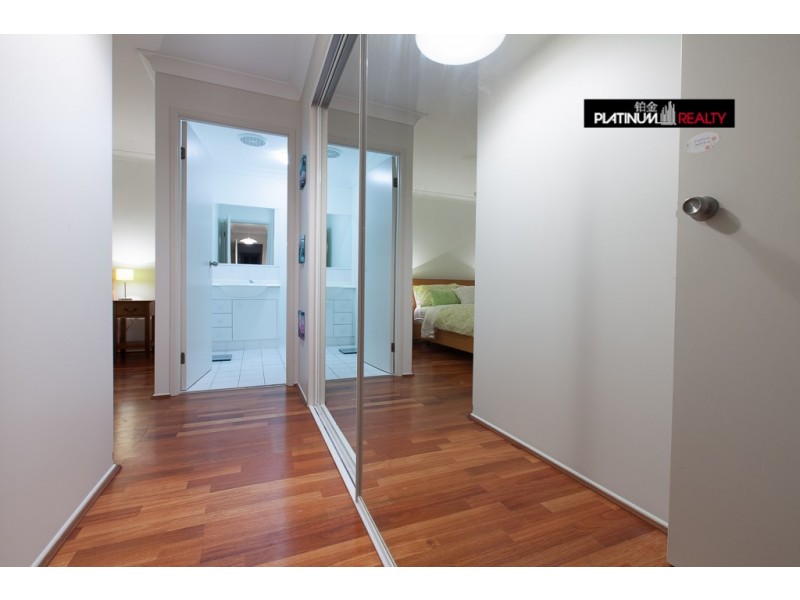 5 Summerwine Street, Burleigh Waters QLD 4220