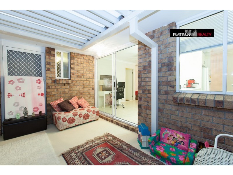 5 Summerwine Street, Burleigh Waters QLD 4220