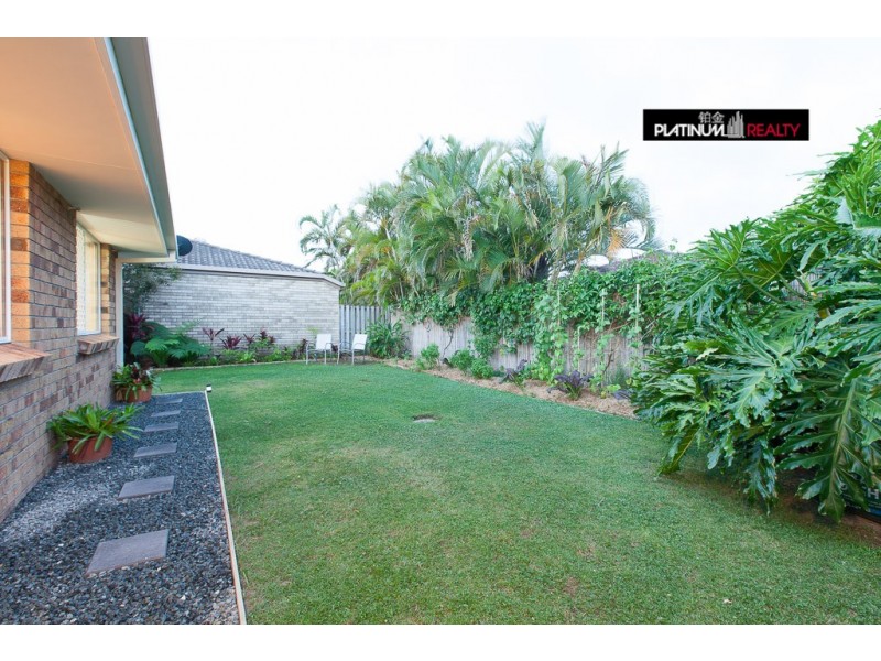 5 Summerwine Street, Burleigh Waters QLD 4220