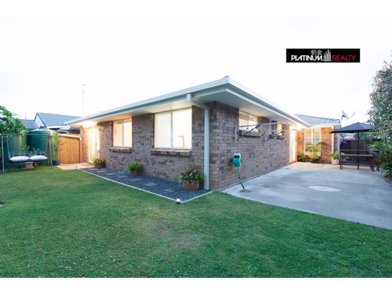 5 Summerwine Street, Burleigh Waters QLD 4220