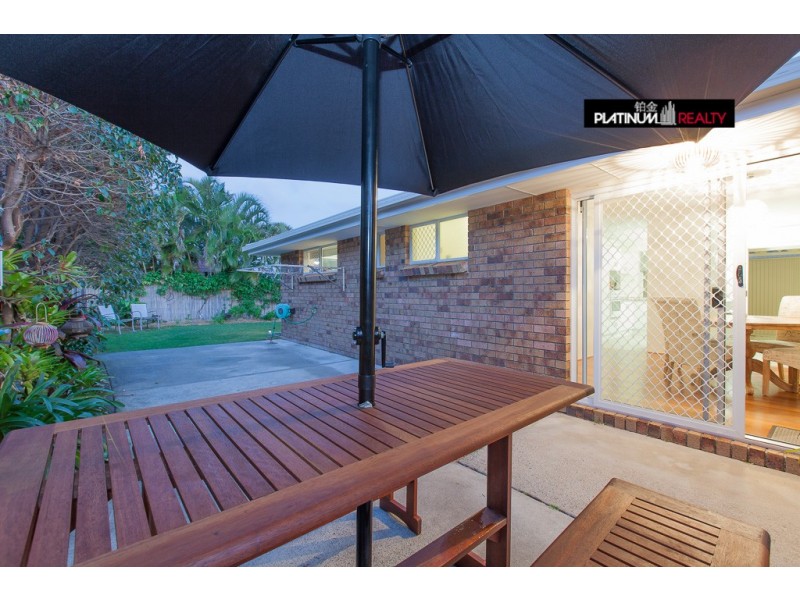 5 Summerwine Street, Burleigh Waters QLD 4220