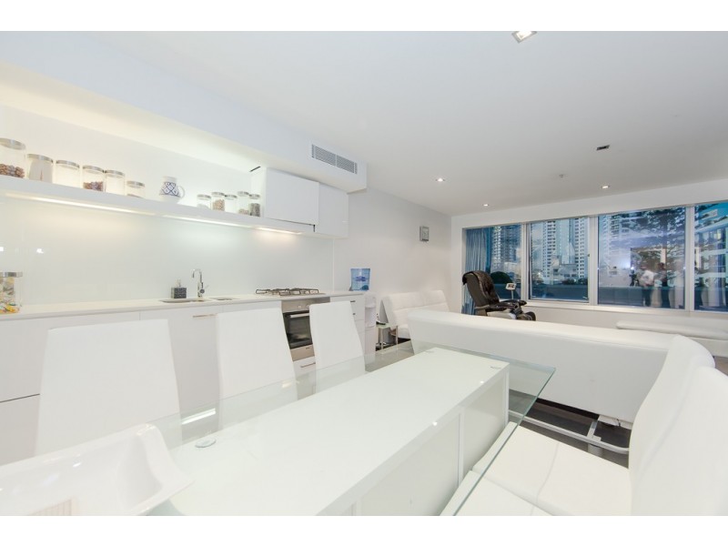 9 Hamilton Avenue, Surfers Paradise QLD 4217