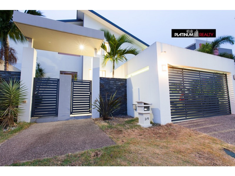 2/9 Dolphin Avenue, Mermaid Beach QLD 4218