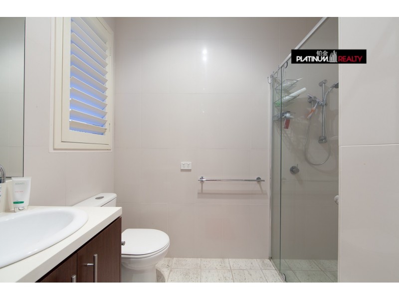 2/9 Dolphin Avenue, Mermaid Beach QLD 4218