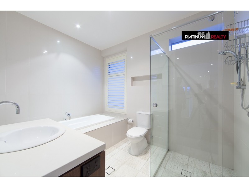 2/9 Dolphin Avenue, Mermaid Beach QLD 4218