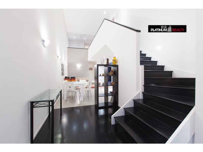 2/9 Dolphin Avenue, Mermaid Beach QLD 4218