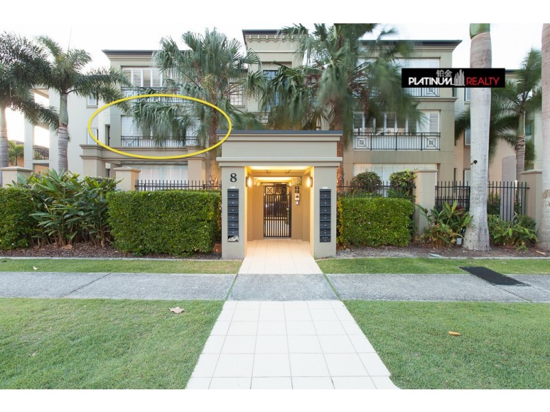 8 Parnoo Street, Surfers Paradise QLD 4217