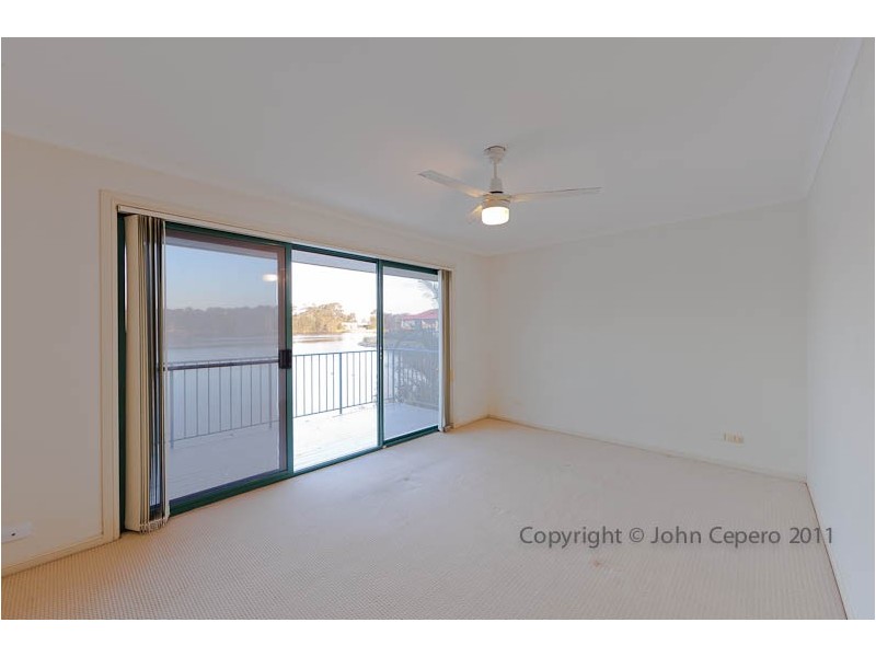 25 Tristan Court, Benowa QLD 4217