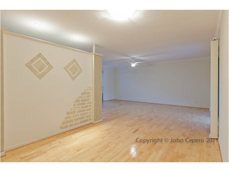 25 Tristan Court, Benowa QLD 4217