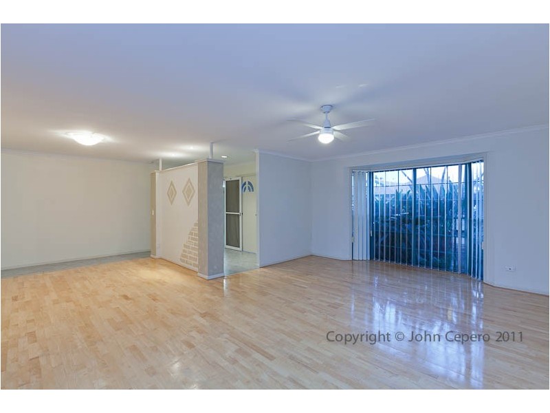 25 Tristan Court, Benowa QLD 4217