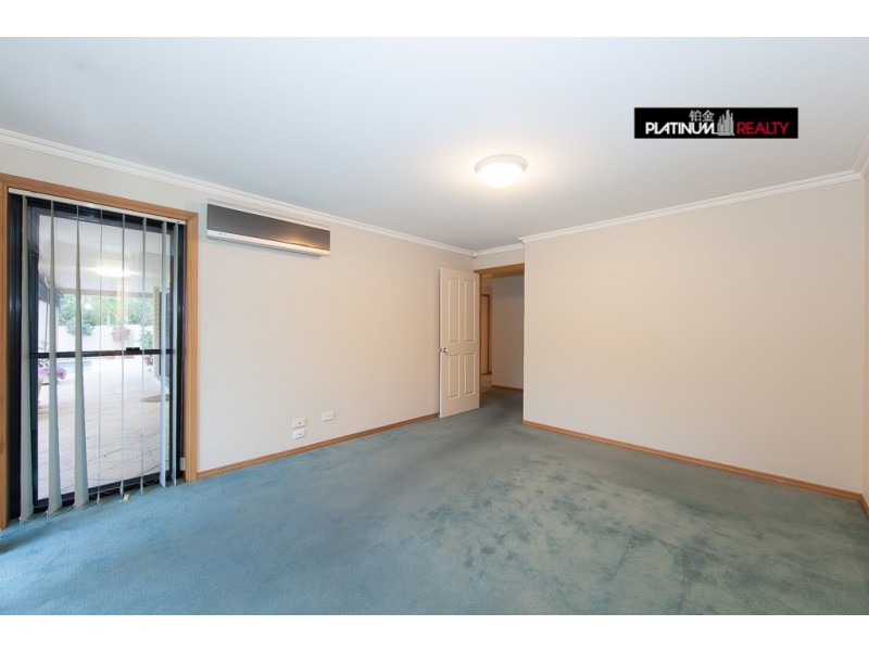 23 Martingale Street, Clear Island Waters QLD 4226