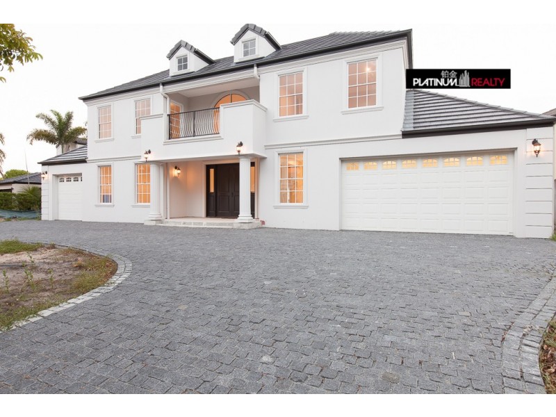 Clear Island Waters QLD 4226