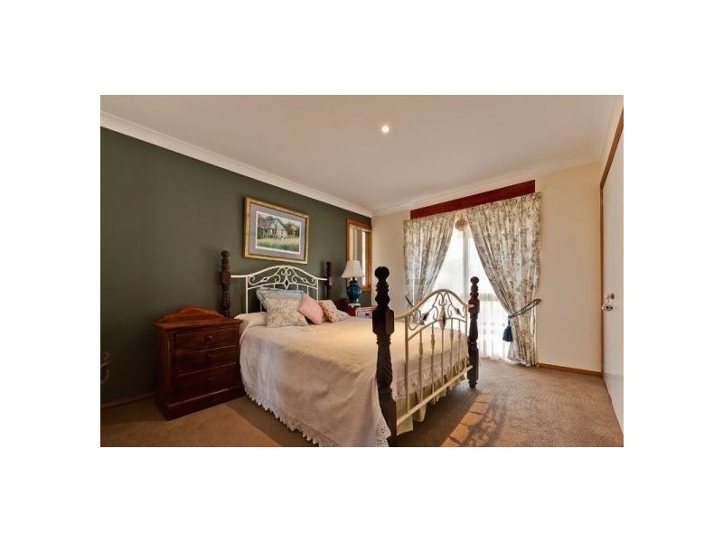 30 Holyrood Rd, Maudsland QLD 4210